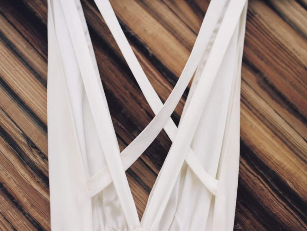 elizabeth dye wedding dress